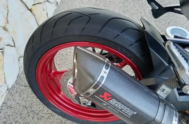 KAWASAKI 900 70kw ABS 2019 en 95cv