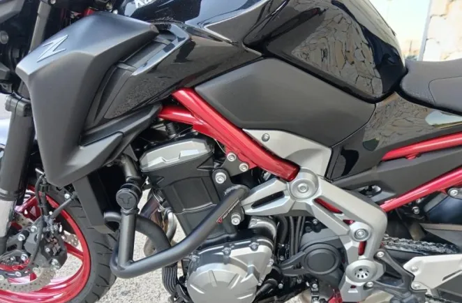 KAWASAKI 900 70kw ABS 2019 en 95cv