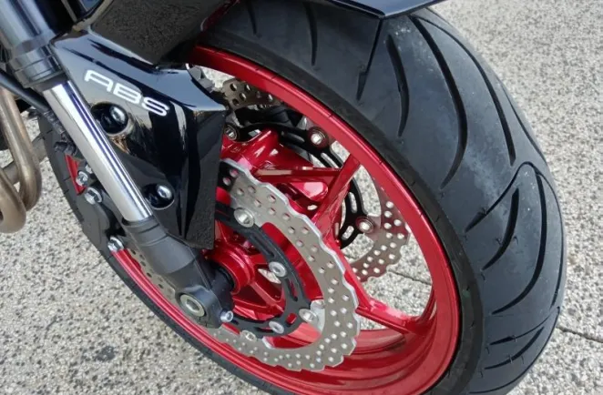 KAWASAKI 900 70kw ABS 2019 en 95cv