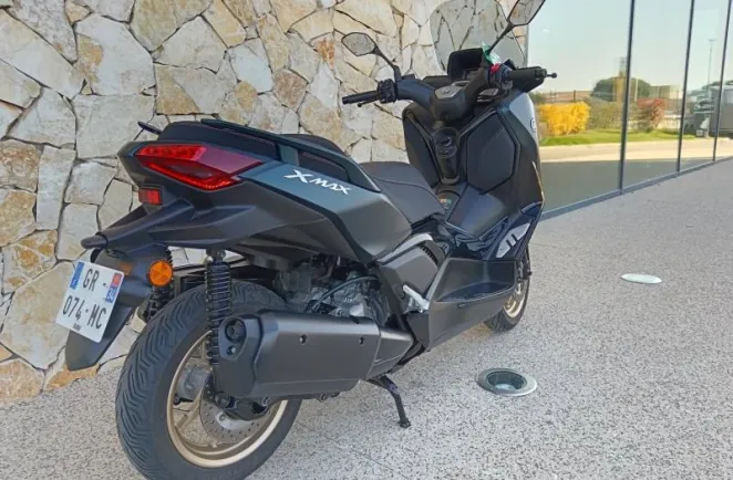 YAMAHA 300 Tech MAX