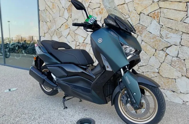 YAMAHA 300 Tech MAX