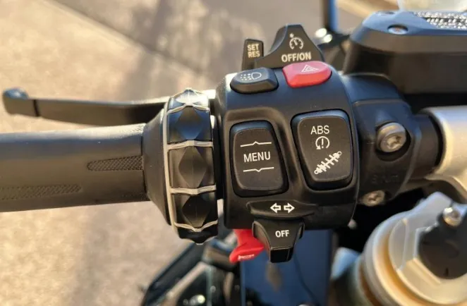 BMW 1250 RS + OPTIONS