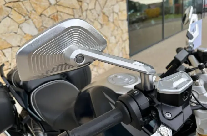 BMW 1250 R full Option 719 + valises