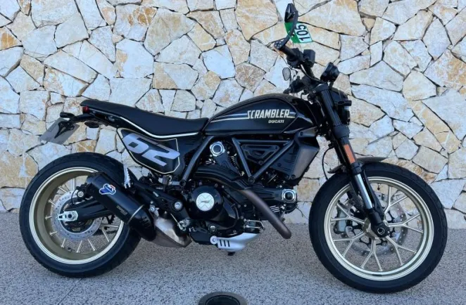 DUCATI Scrambler 800 Full Throttle