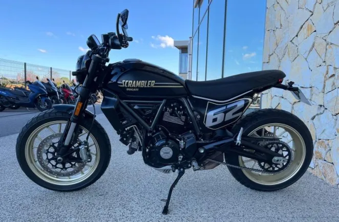 DUCATI Scrambler 800 Full Throttle