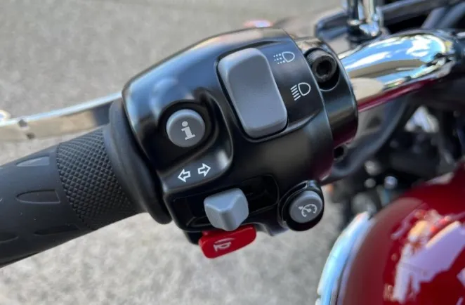 TRIUMPH T120 1200 Bicolore + OPTION