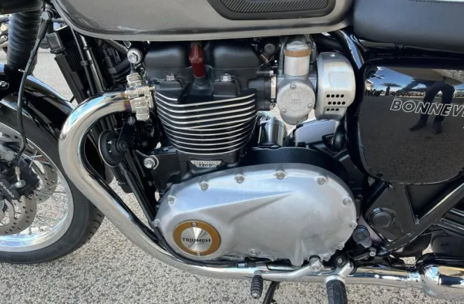 TRIUMPH T120 1200 Bicolore + OPTION