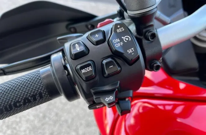 DUCATI V4 Rally 1160 Radar + OPTIONS