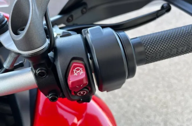 DUCATI V4 Rally 1160 Radar + OPTIONS