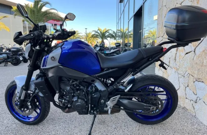 YAMAHA MT-09 900 2022 + OPTIONS