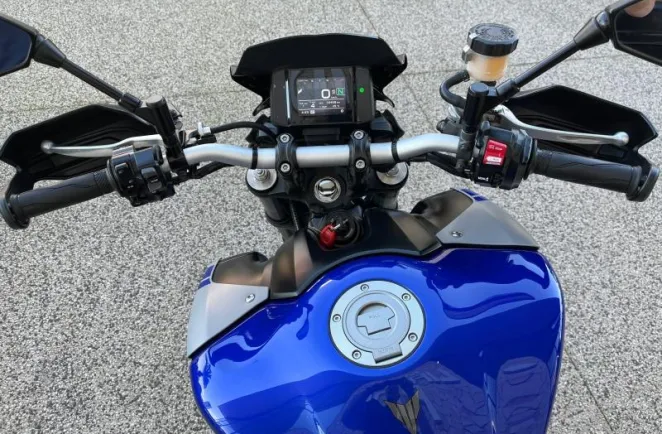 YAMAHA MT-09 900 2022 + OPTIONS