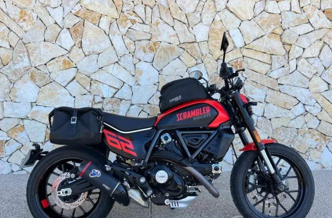 DUCATI 800 Full Throttle