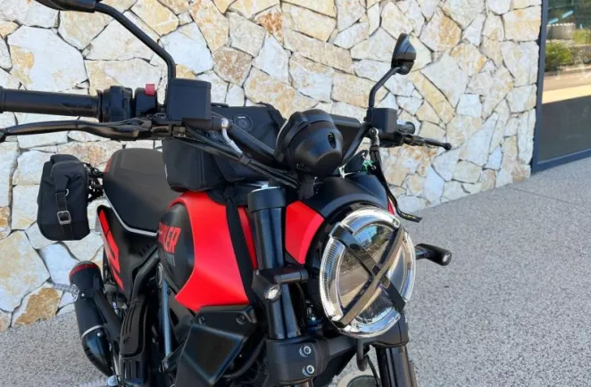 DUCATI 800 Full Throttle