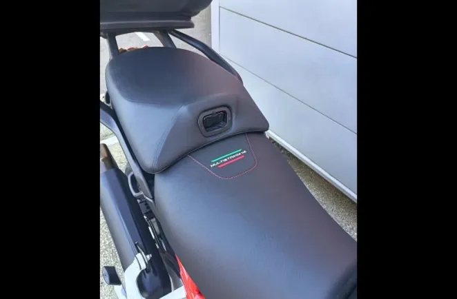 DUCATI Multistrada V4 S 1160 Essential Spoked wheels