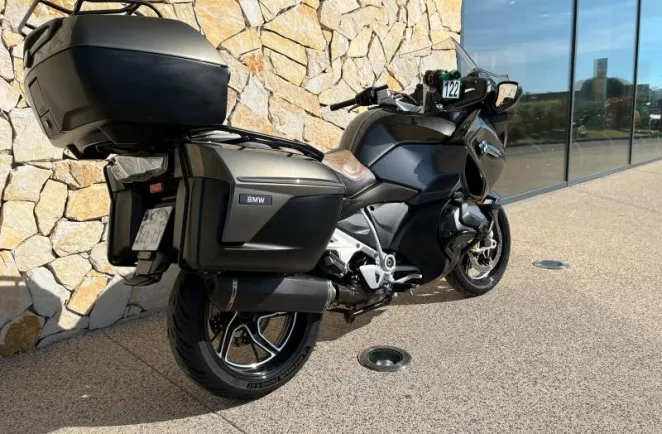 BMW 1250 RT full options + pot et jantes forgé