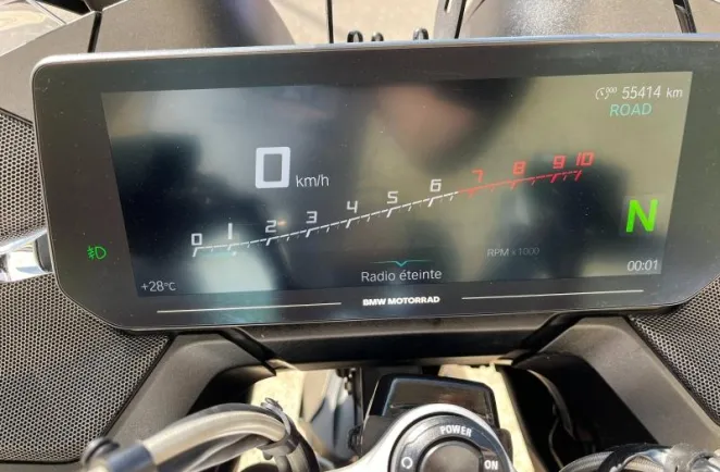 BMW 1250 RT full options + pot et jantes forgé