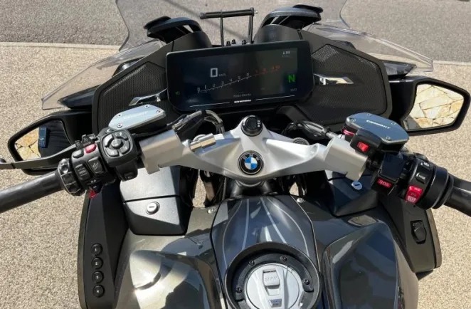 BMW 1250 RT full options + pot et jantes forgé