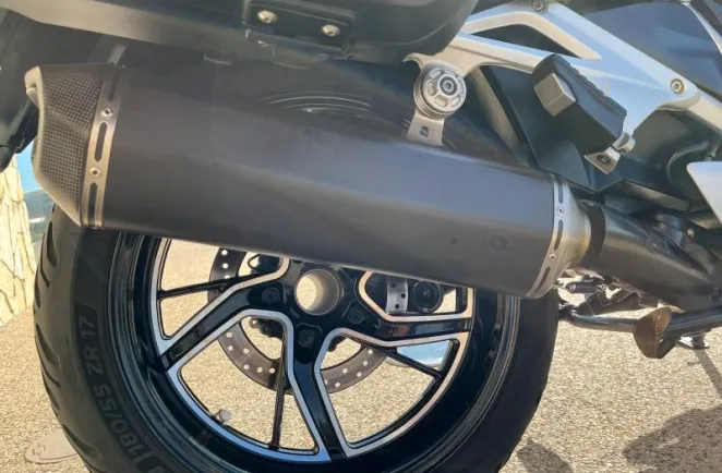 BMW 1250 RT full options + pot et jantes forgé