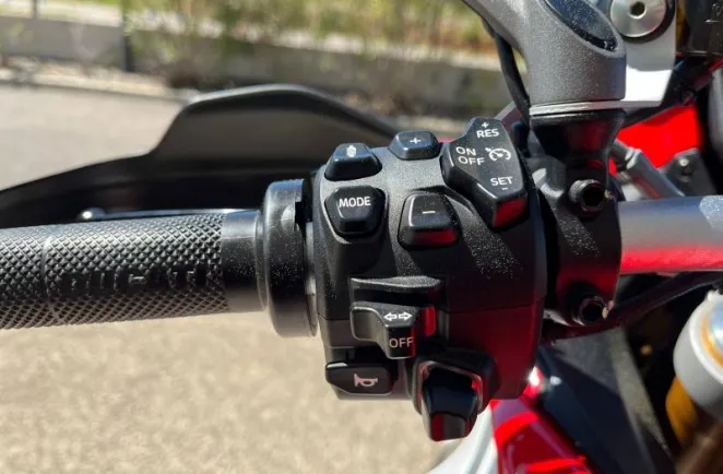 DUCATI V4 Pikes Peak 1160 full valises