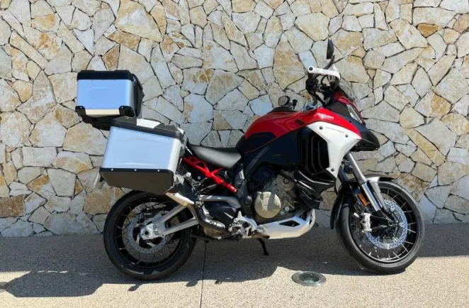 DUCATI V4 Rally 1160 Adventure Travel & Radar