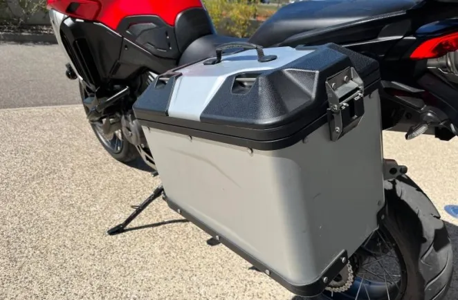 DUCATI V4 Rally 1160 Adventure Travel & Radar