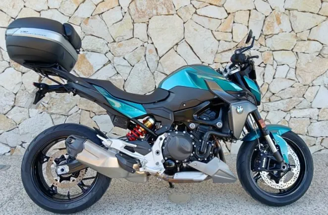 BMW 900 R 2025 105cv shifter