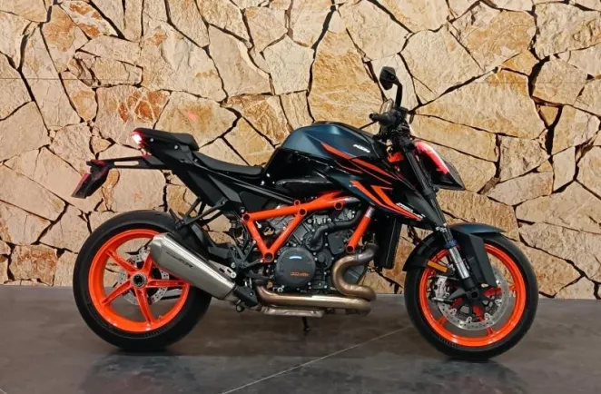 KTM Super Duke 1290 R Evo ABS 2022