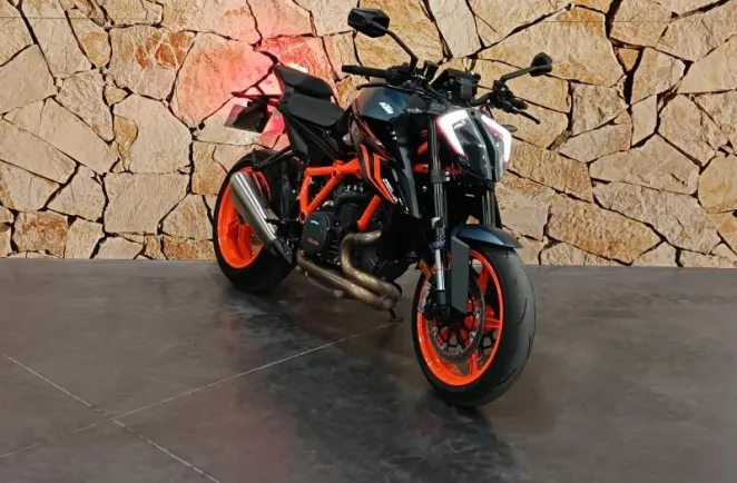 KTM Super Duke 1290 R Evo ABS 2022