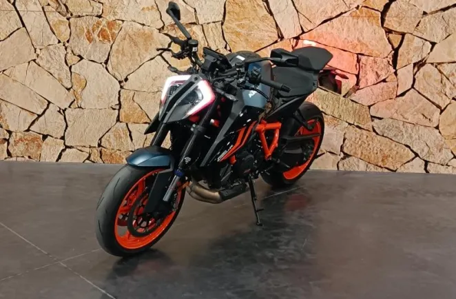 KTM Super Duke 1290 R Evo ABS 2022