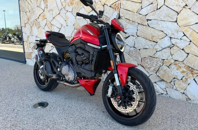 DUCATI Monster+ 937