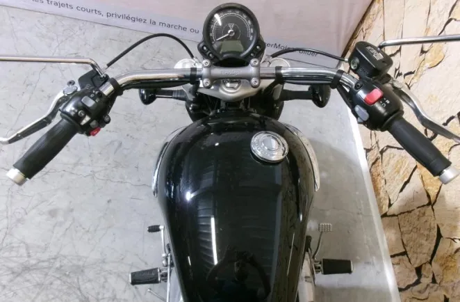 TRIUMPH Bonneville Speedmaster 1200