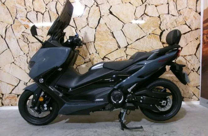 YAMAHA XP T-Max 562 Tech MAX 2021