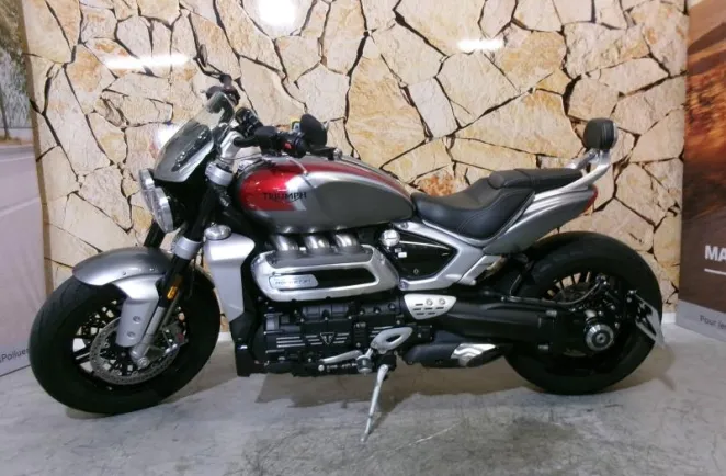 TRIUMPH Rocket III 2500 R