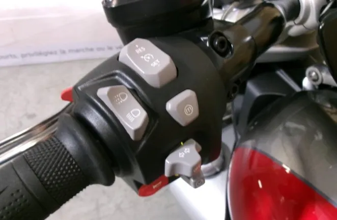 TRIUMPH Rocket III 2500 R