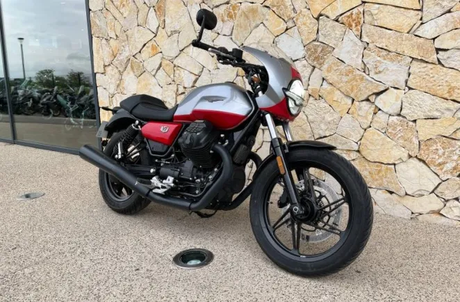 MOTO-GUZZI V7 850 Stone Corsa