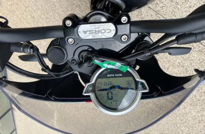 MOTO-GUZZI V7 850 Stone Corsa