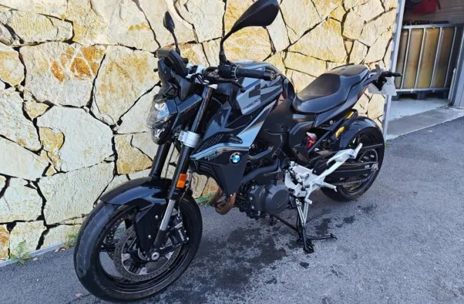 BMW F 900 R 2025