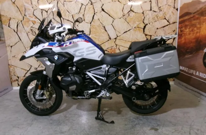 BMW R 1250 GS HP AKRAPOVIC + 3 PACKS + SHIFTER PRO