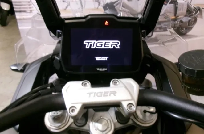 TRIUMPH Tiger 1200 Rally Explorer