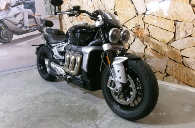 TRIUMPH Rocket III Storm 2500 R