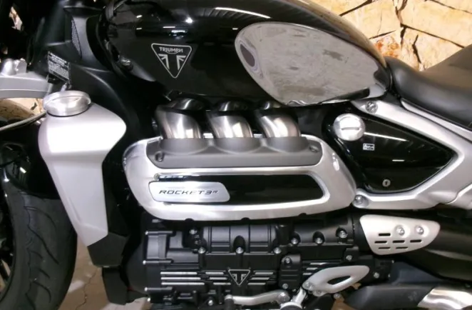 TRIUMPH Rocket III Storm 2500 R