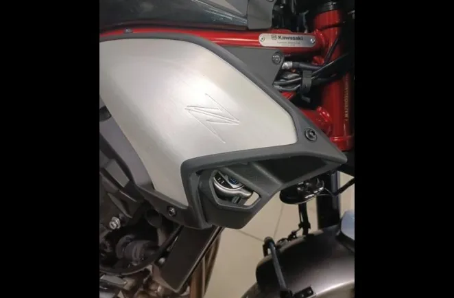 KAWASAKI Z 900  125 CH 1ER MAIN BULLE POIGNET CHAUFFANTE  Z900