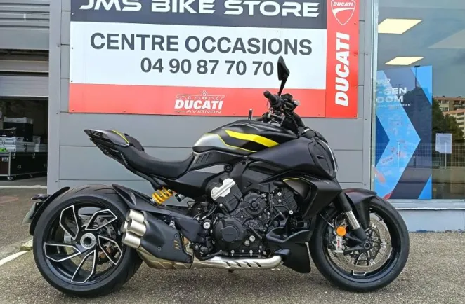 DUCATI Diavel 1158 V4