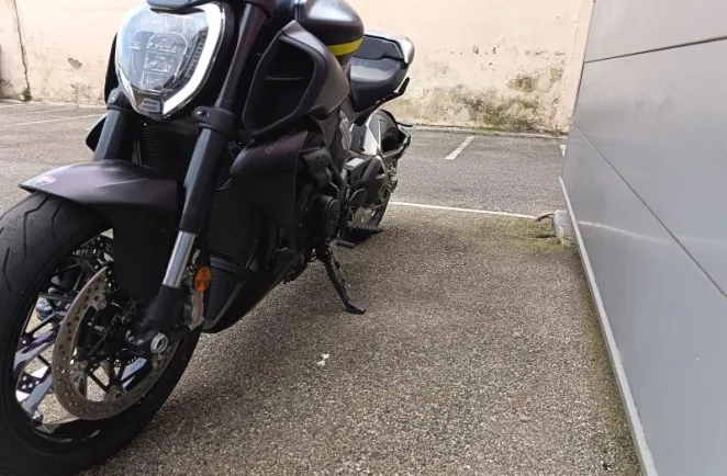 DUCATI Diavel 1158 V4