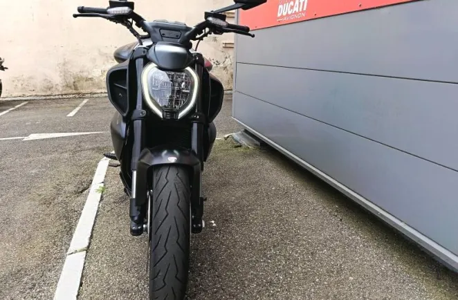 DUCATI Diavel 1158 V4