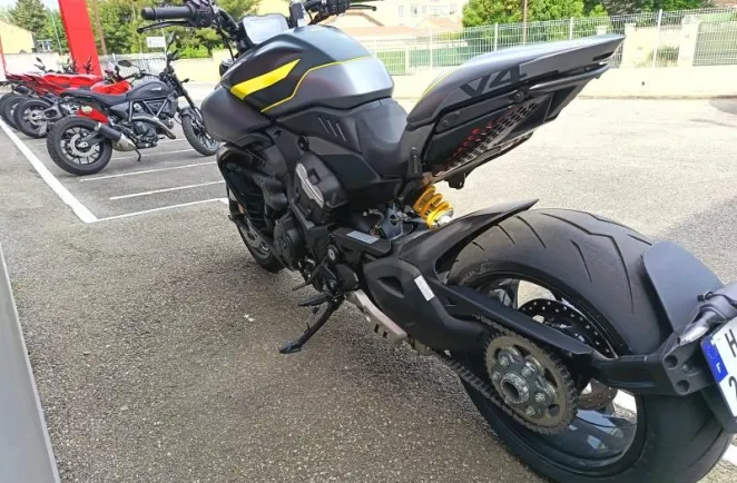 DUCATI Diavel 1158 V4