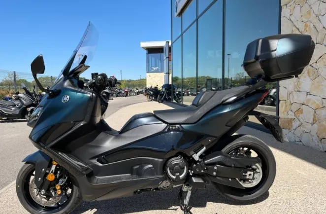 YAMAHA XP TMAX 562+ option top case