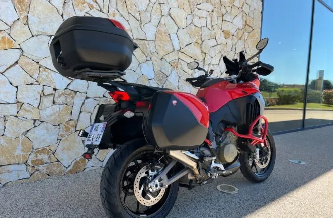 DUCATI V4 S 1160 Travel & Radar 2025