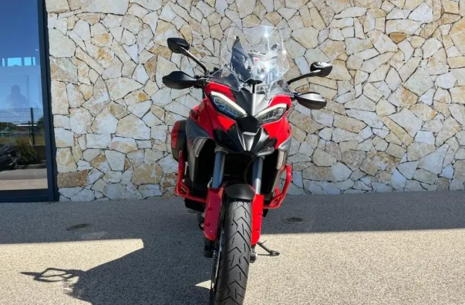 DUCATI V4 S 1160 Travel & Radar 2025