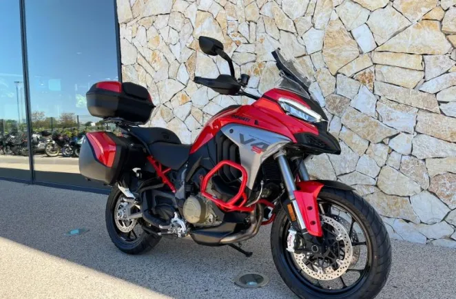 DUCATI V4 S 1160 Travel & Radar 2025